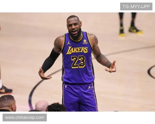 詹姆斯：从篮球场上的传奇到社会影响力的全方位展现