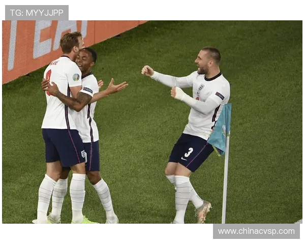 贺特与莫尔德的精彩对决揭示了足球战术与团队协作的魅力与挑战